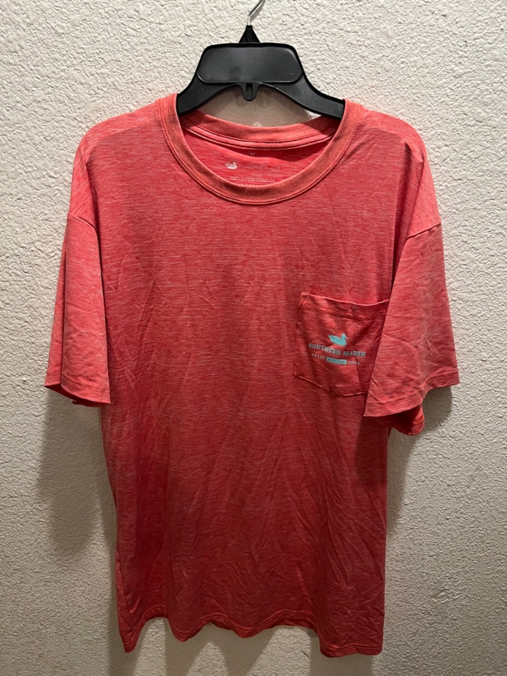 Southern Marsh Men's Coral Pocket Tee - Heathered Coral